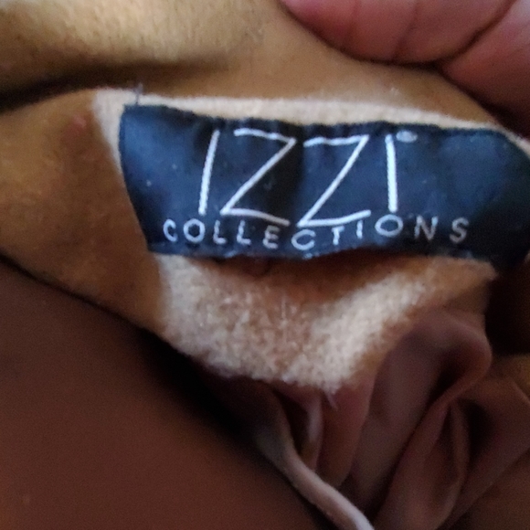 Coat - Picture 3 of 4